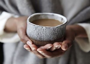 cốc gốm bát tràng